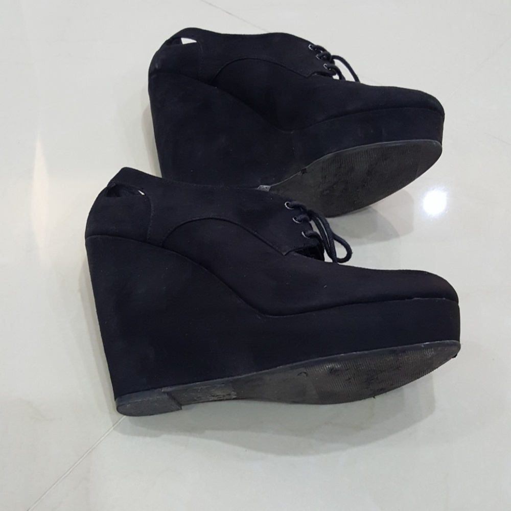 Call it Spring Black Wedges - Picture 5 of 7